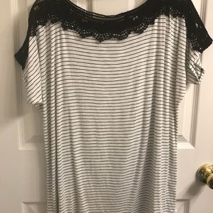 Crocheted detail knit top, Large, VGUC